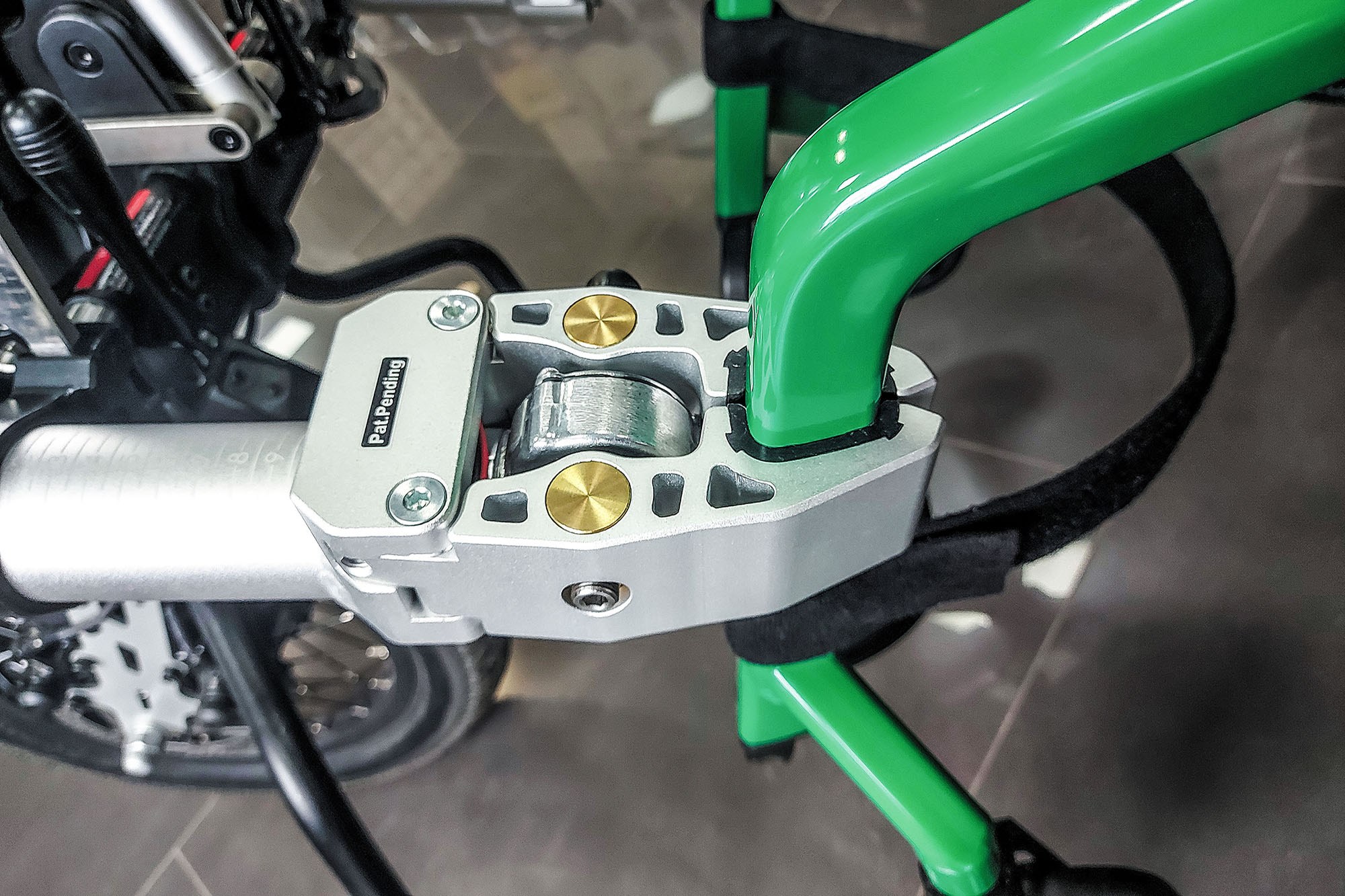 special features 2 min 1